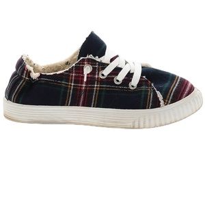 Tommy Bahama Plaid Slip On Sneakers.Size 8.5